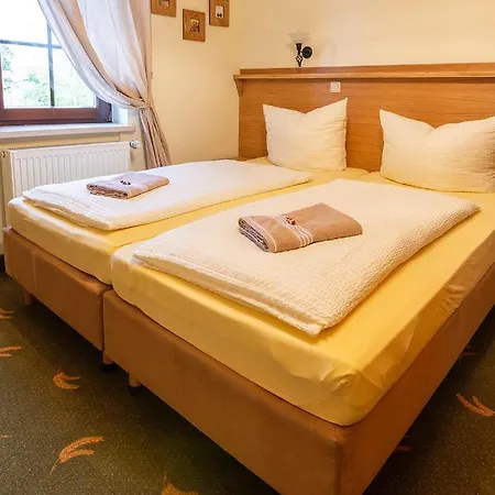 Landpension Minna 3*